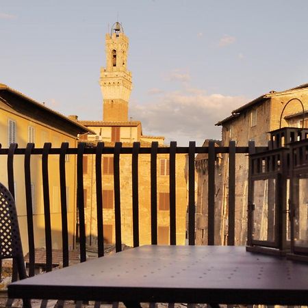 La Costarella - Central With Cozy Terrace เซียนา ภายนอก รูปภาพ